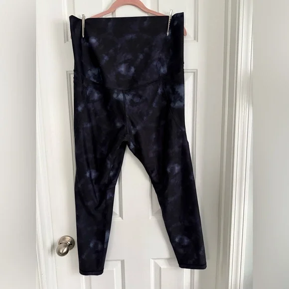 Maternity Powersoft Leggings - Picture 2 of 4